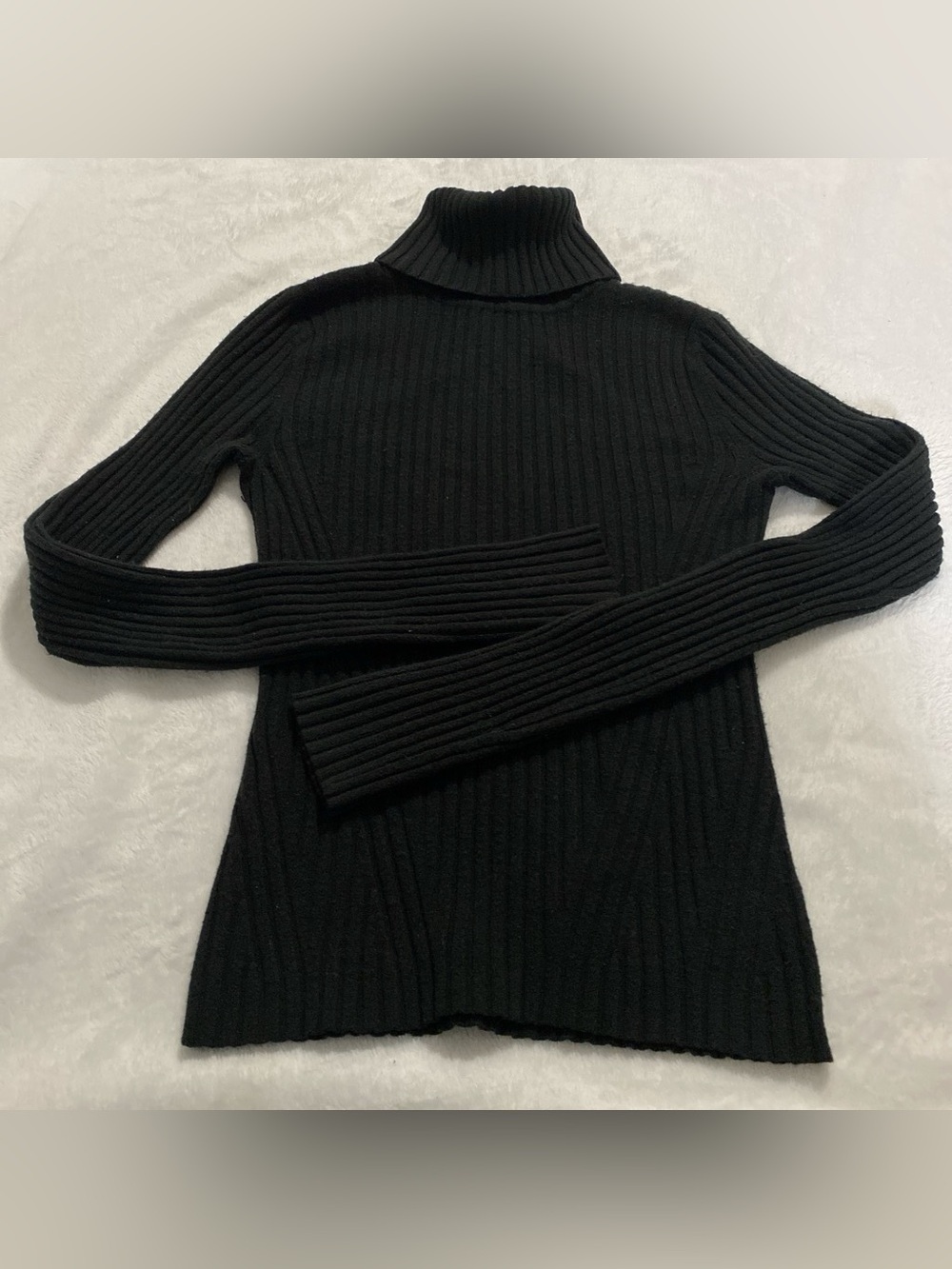 Women's Black Ribbed Turtleneck Sweater